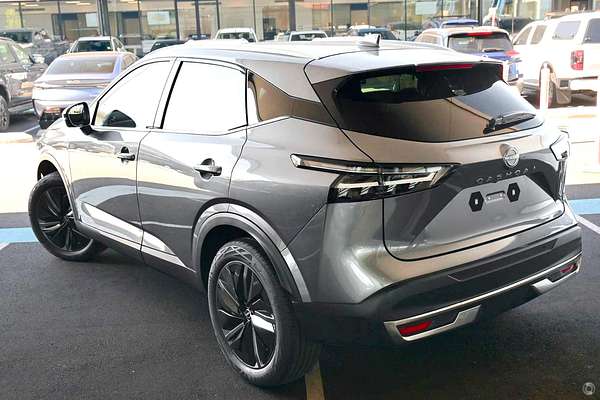 2025 Nissan QASHQAI Ti J12