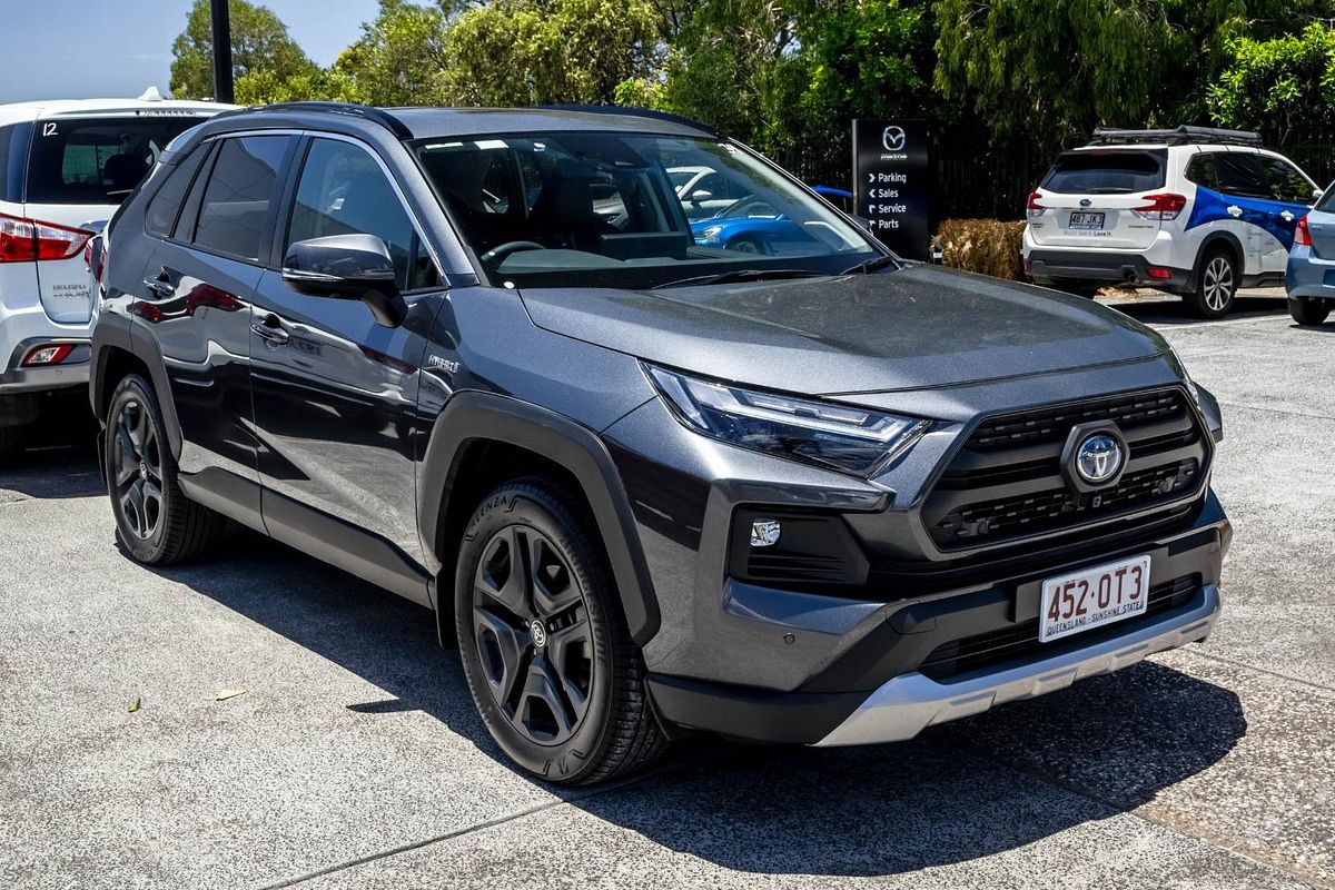 2024 Toyota RAV4 Edge AXAA54R