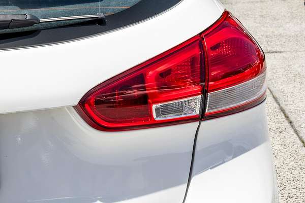 2017 Kia Cerato S YD