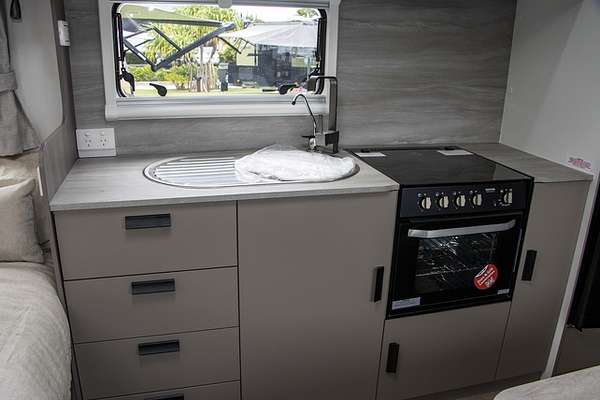 2025 Jayco JOURNEY CARAVAN 23.72-2.OB.JY-MY24