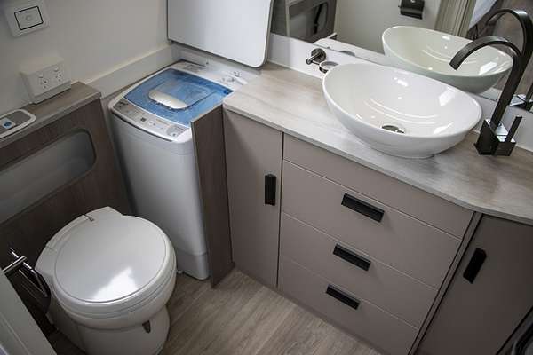 2025 Jayco JOURNEY CARAVAN 23.72-2.OB.JY-MY24