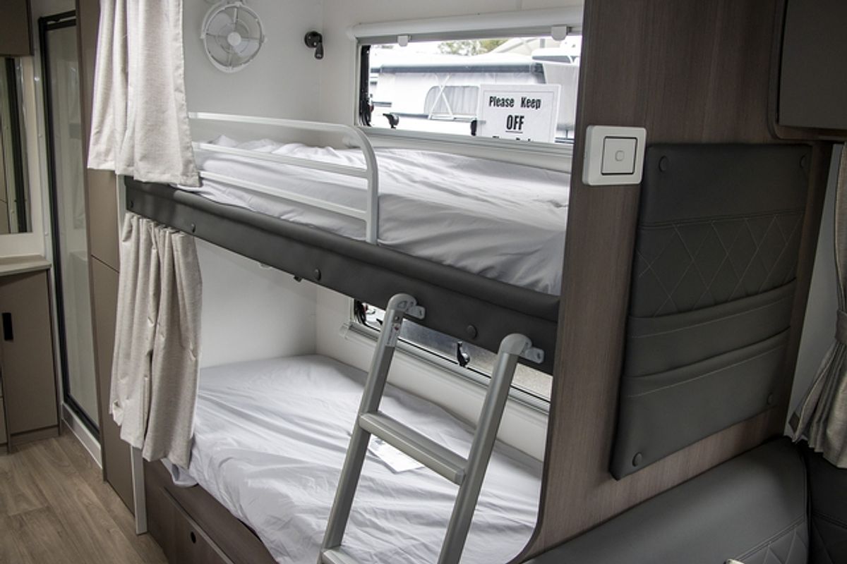 2025 Jayco JOURNEY CARAVAN 23.72-2.OB.JY-MY24