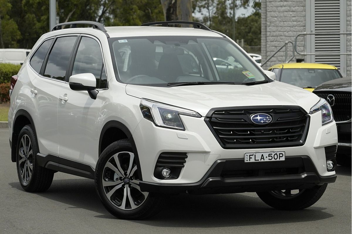 2024 Subaru Forester 2.5i Premium S5