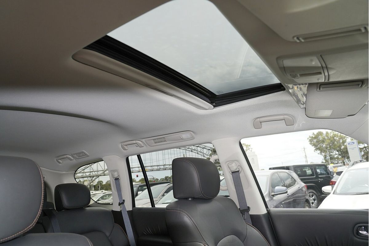 2023 Nissan Patrol Ti-L Y62