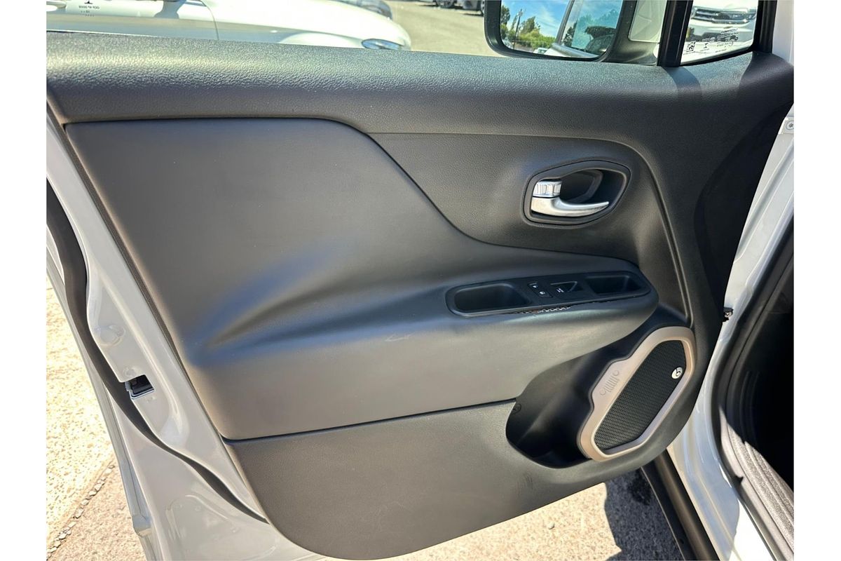 2016 Jeep Renegade Limited BU