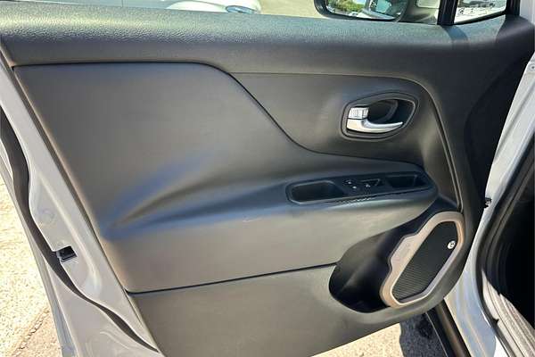 2016 Jeep Renegade Limited BU