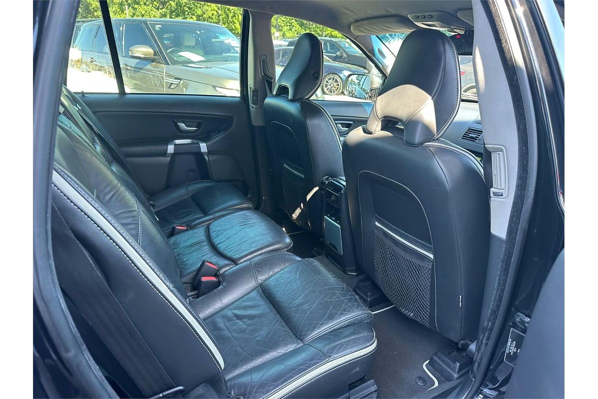 2011 Volvo XC90 R-Design