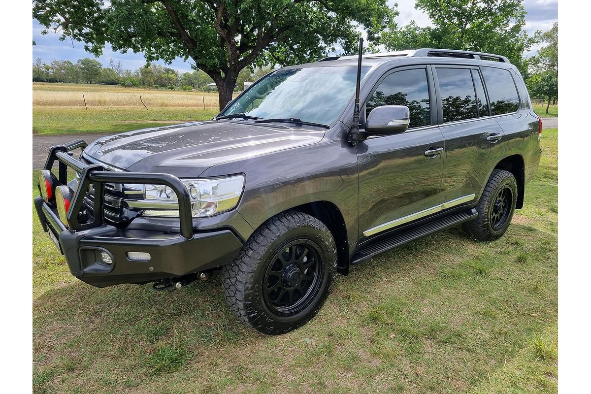 2018 Toyota Landcruiser Sahara VDJ200R