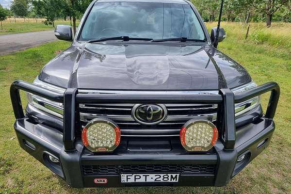 2018 Toyota Landcruiser Sahara VDJ200R