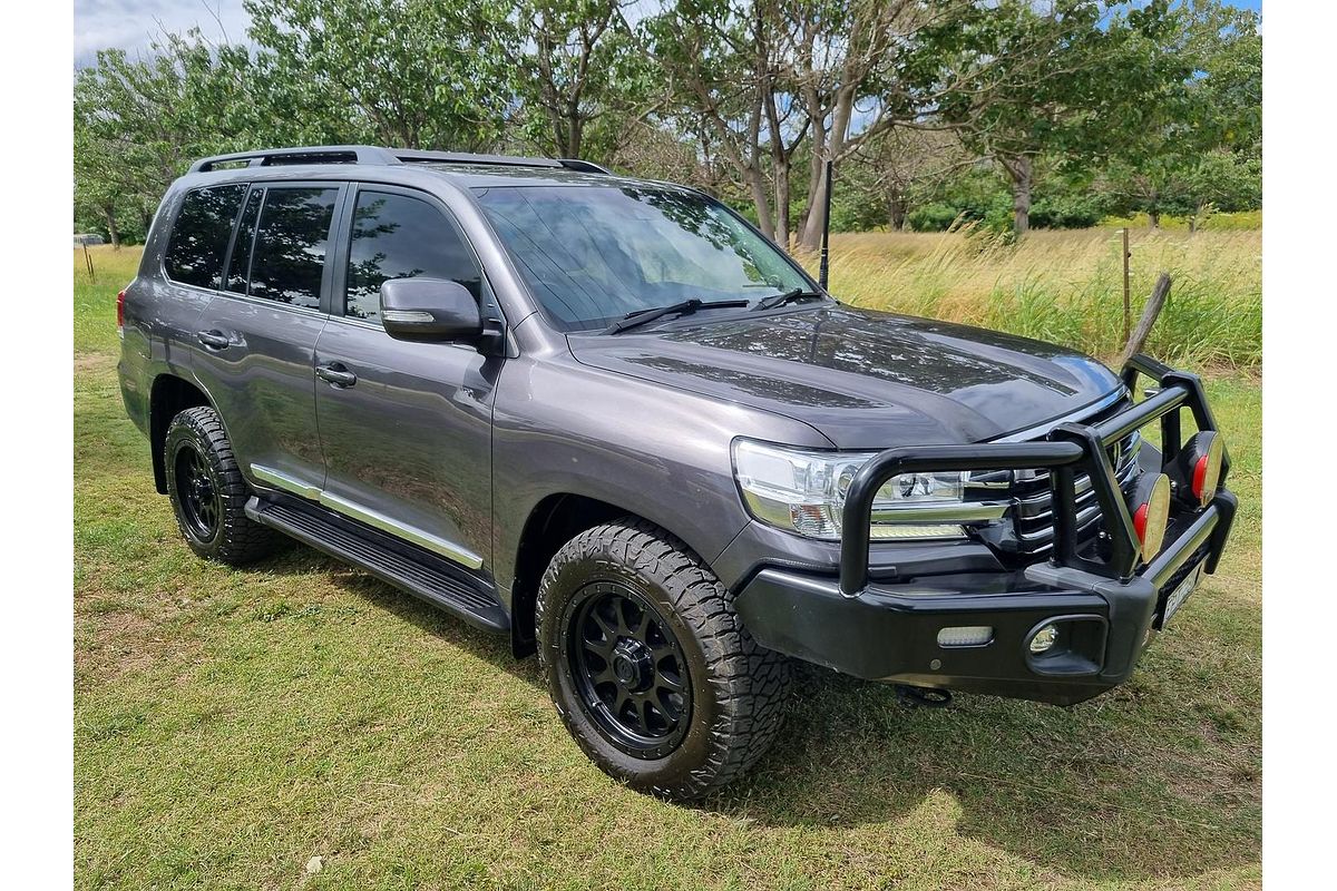 2018 Toyota Landcruiser Sahara VDJ200R