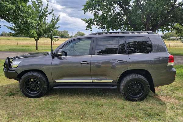 2018 Toyota Landcruiser Sahara VDJ200R