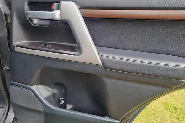 2018 Toyota Landcruiser Sahara VDJ200R