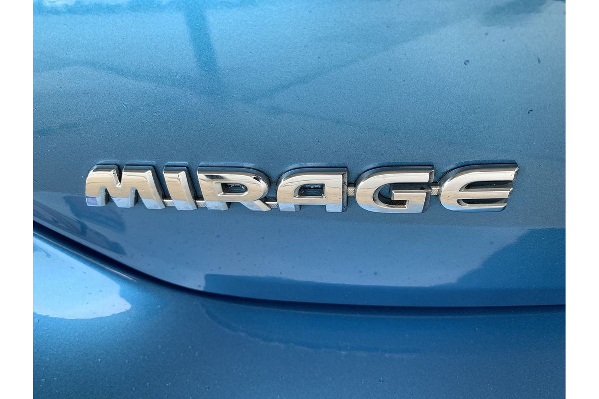 2021 Mitsubishi Mirage ES LB