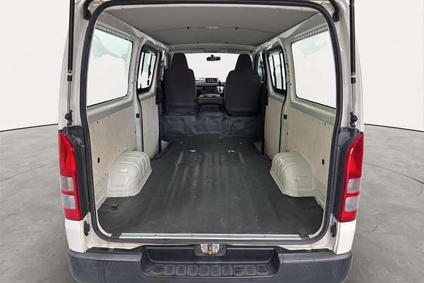 2010 Toyota Hiace