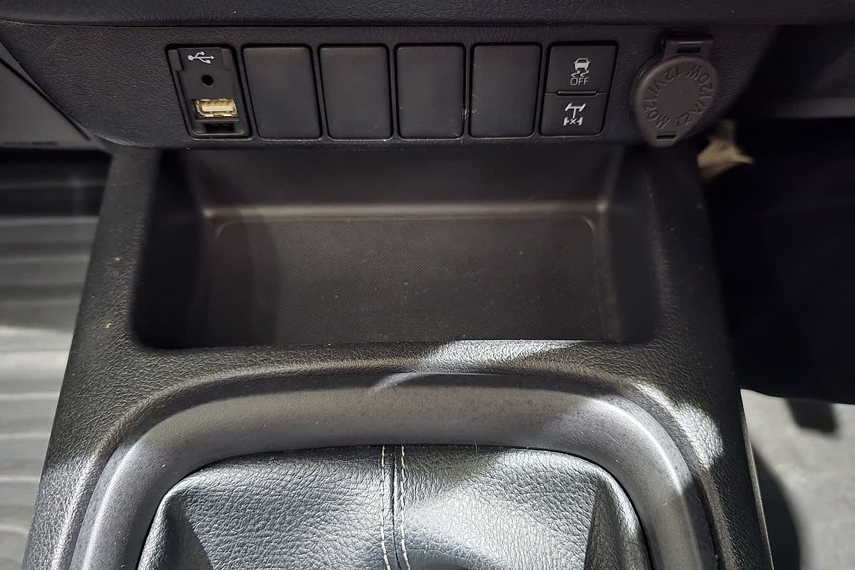 2021 Toyota Hilux SR GUN126R 4X4