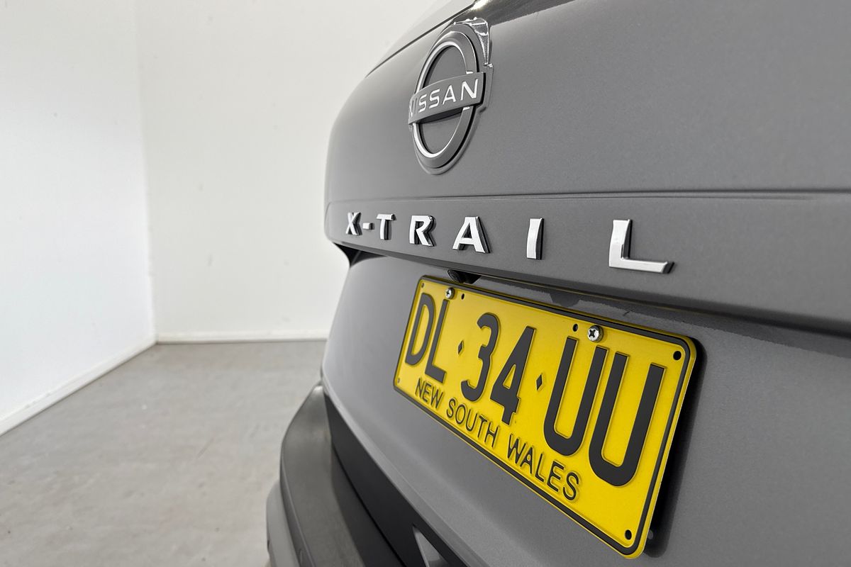2024 Nissan X-TRAIL ST T33