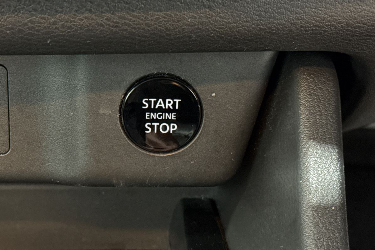 2024 Nissan X-TRAIL ST T33