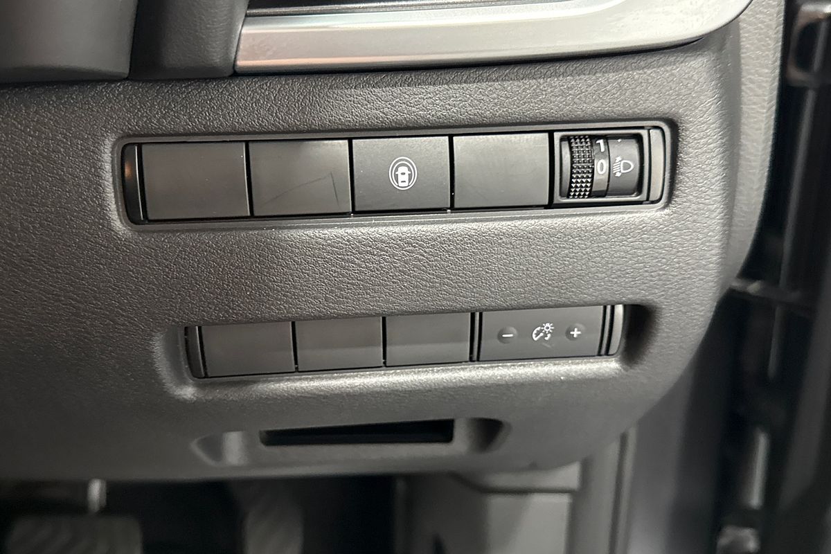 2024 Nissan X-TRAIL ST T33