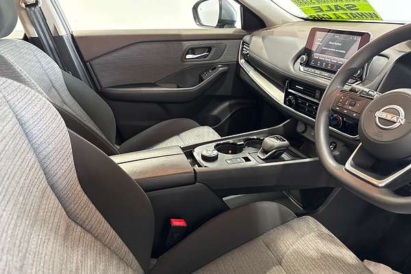 2024 Nissan X-TRAIL ST T33