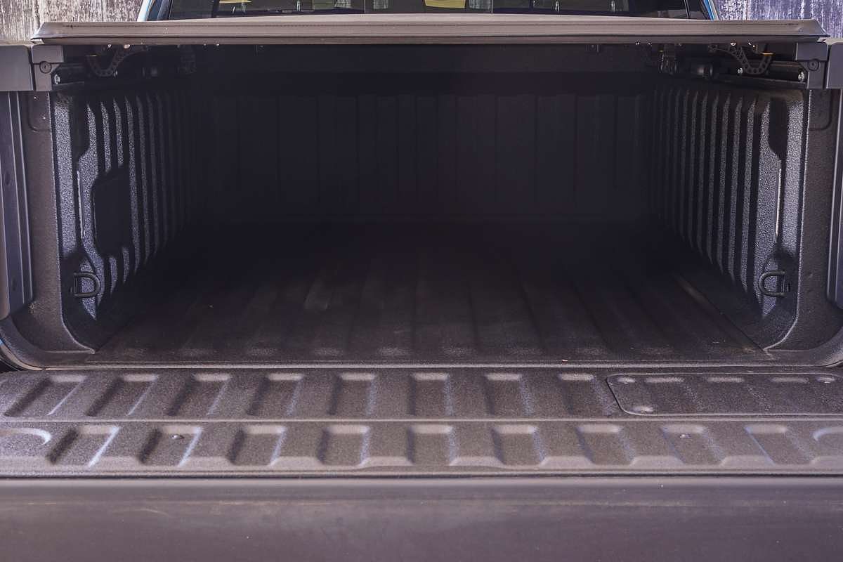 2025 RAM 1500 Laramie Sport Hurricane SO RamBox DT 4X4 SWB