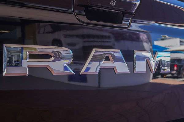 2025 RAM 1500 Laramie Sport Hurricane SO RamBox DT 4X4 SWB