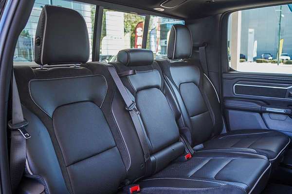 2025 RAM 1500 Laramie Sport Hurricane SO RamBox DT 4X4 SWB