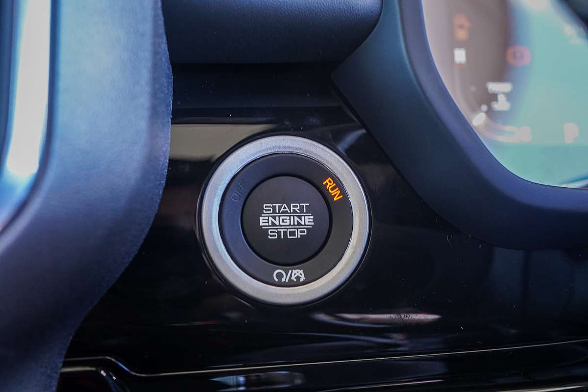 2025 RAM 1500 Laramie Sport Hurricane SO RamBox DT 4X4 SWB