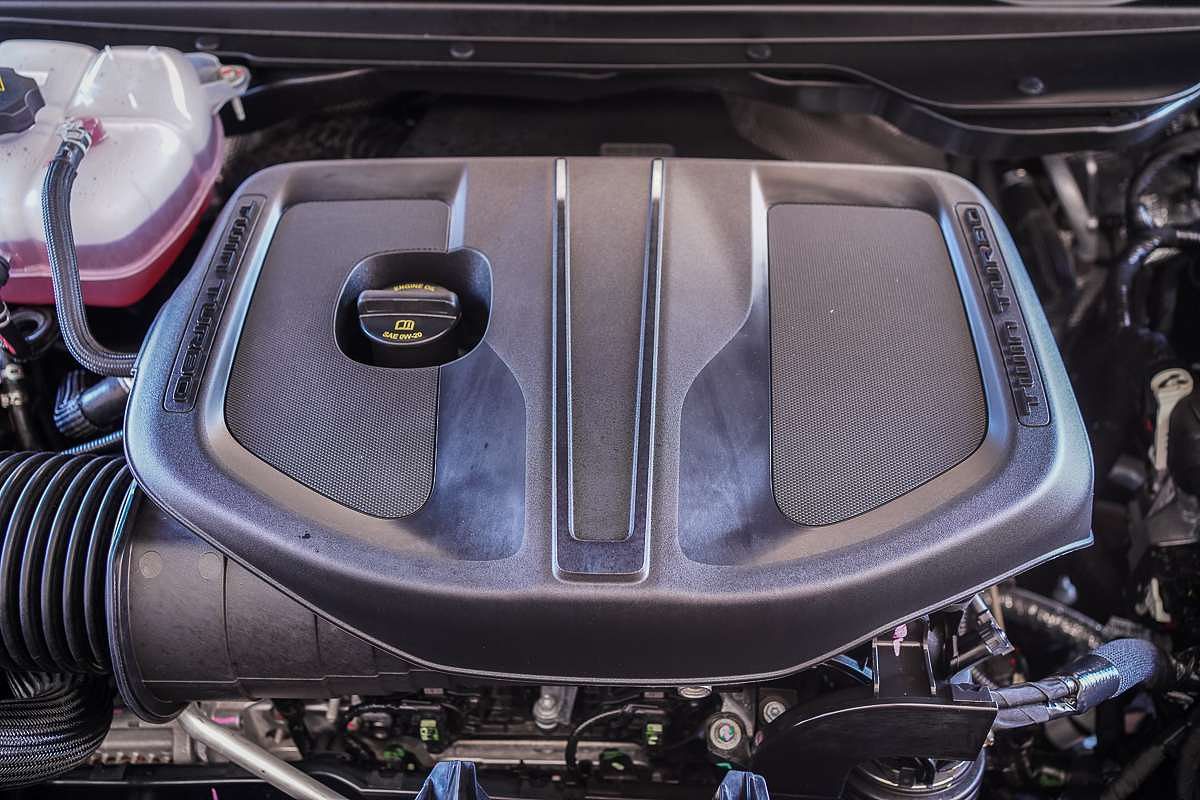 2025 RAM 1500 Laramie Sport Hurricane SO RamBox DT 4X4 SWB