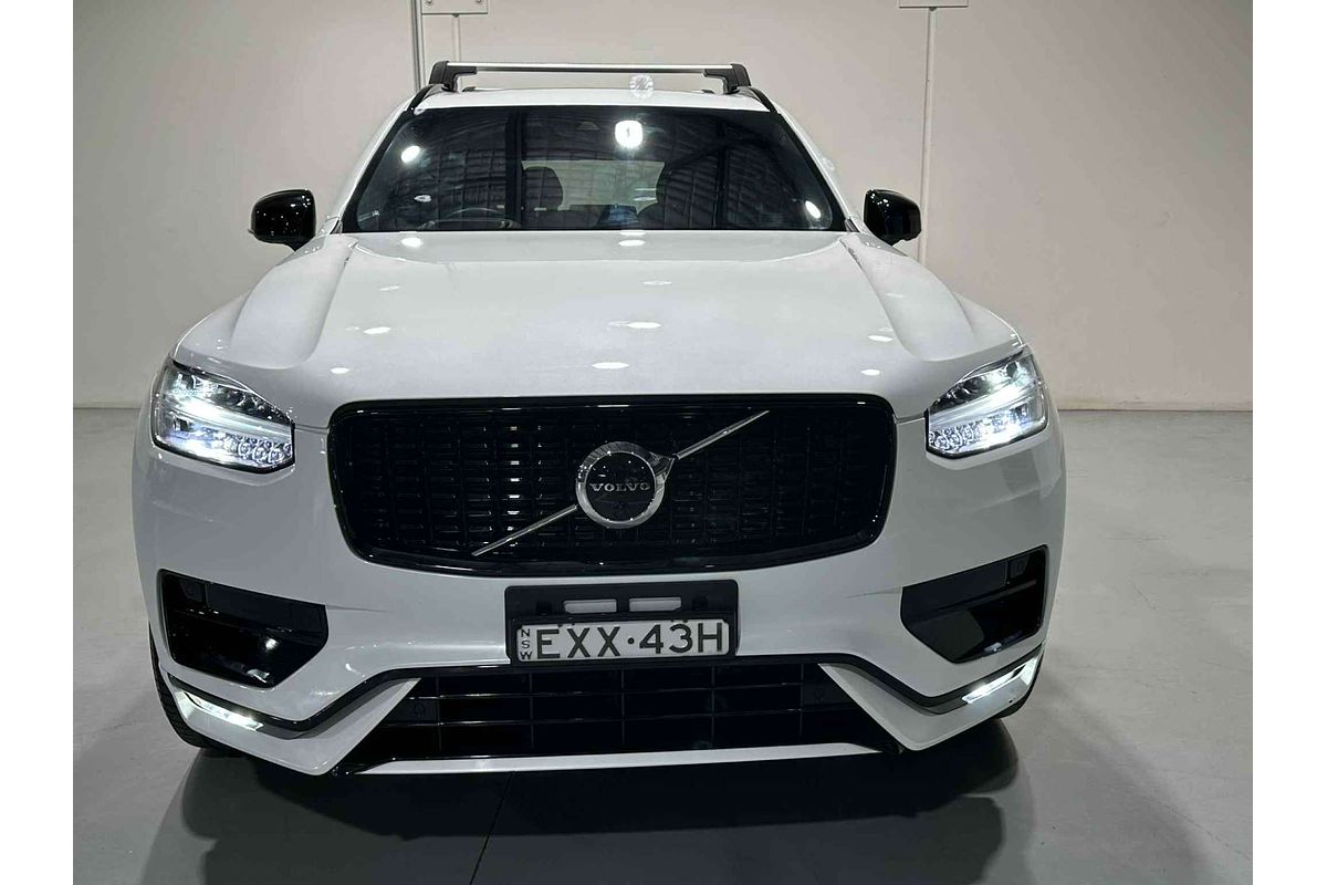 2022 Volvo XC90 B6 R-Design