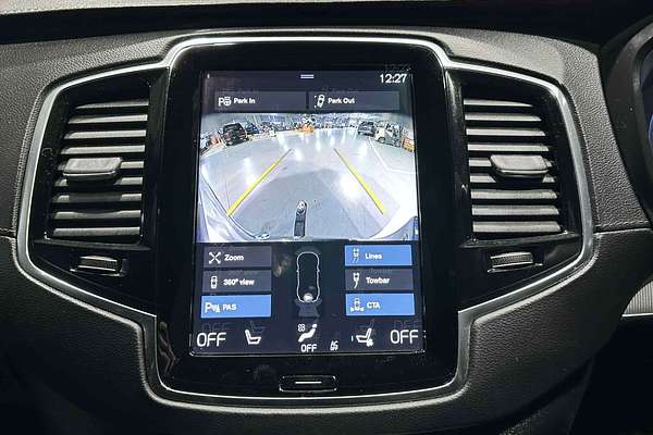 2022 Volvo XC90 B6 R-Design