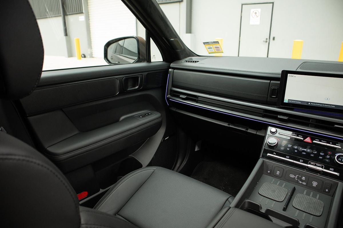 2025 Hyundai Santa Fe Hybrid Calligraphy MX5.V2