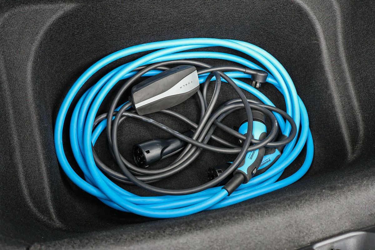 2023 Tesla Model Y Rear-Wheel Drive