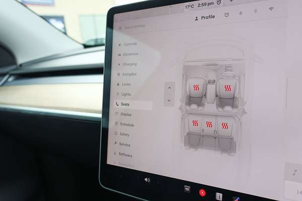 2023 Tesla Model Y Rear-Wheel Drive