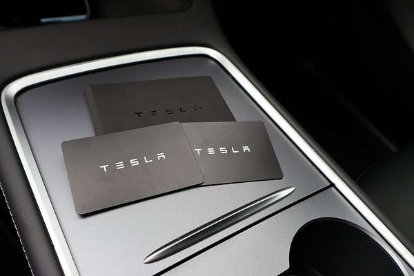 2023 Tesla Model Y Rear-Wheel Drive