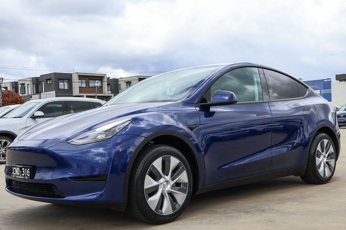 2023 Tesla Model Y Rear-Wheel Drive