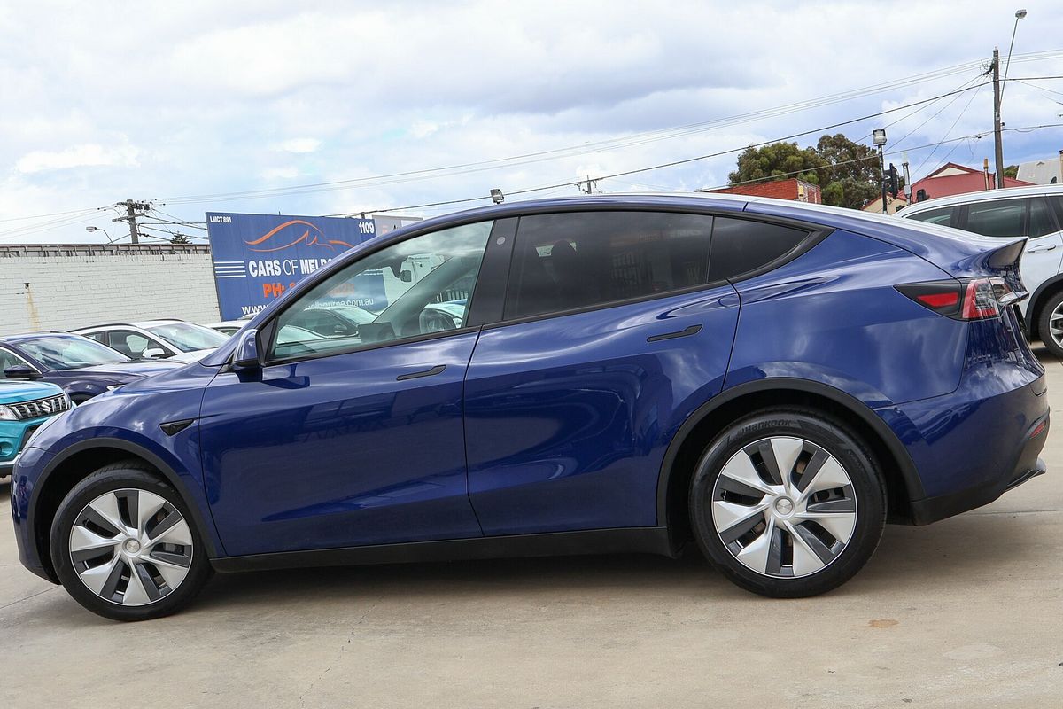 2023 Tesla Model Y Rear-Wheel Drive