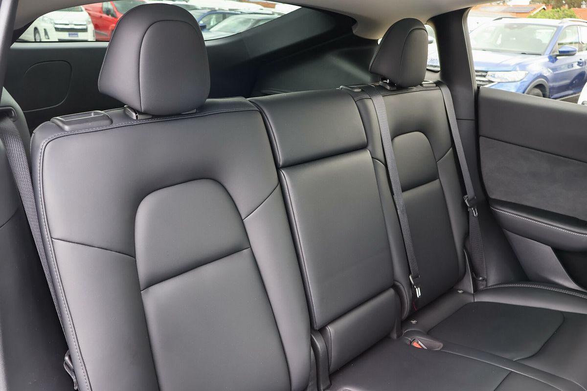 2023 Tesla Model Y Rear-Wheel Drive