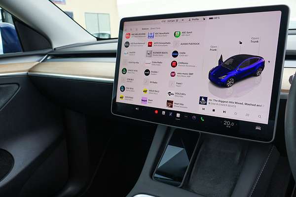 2023 Tesla Model Y Rear-Wheel Drive