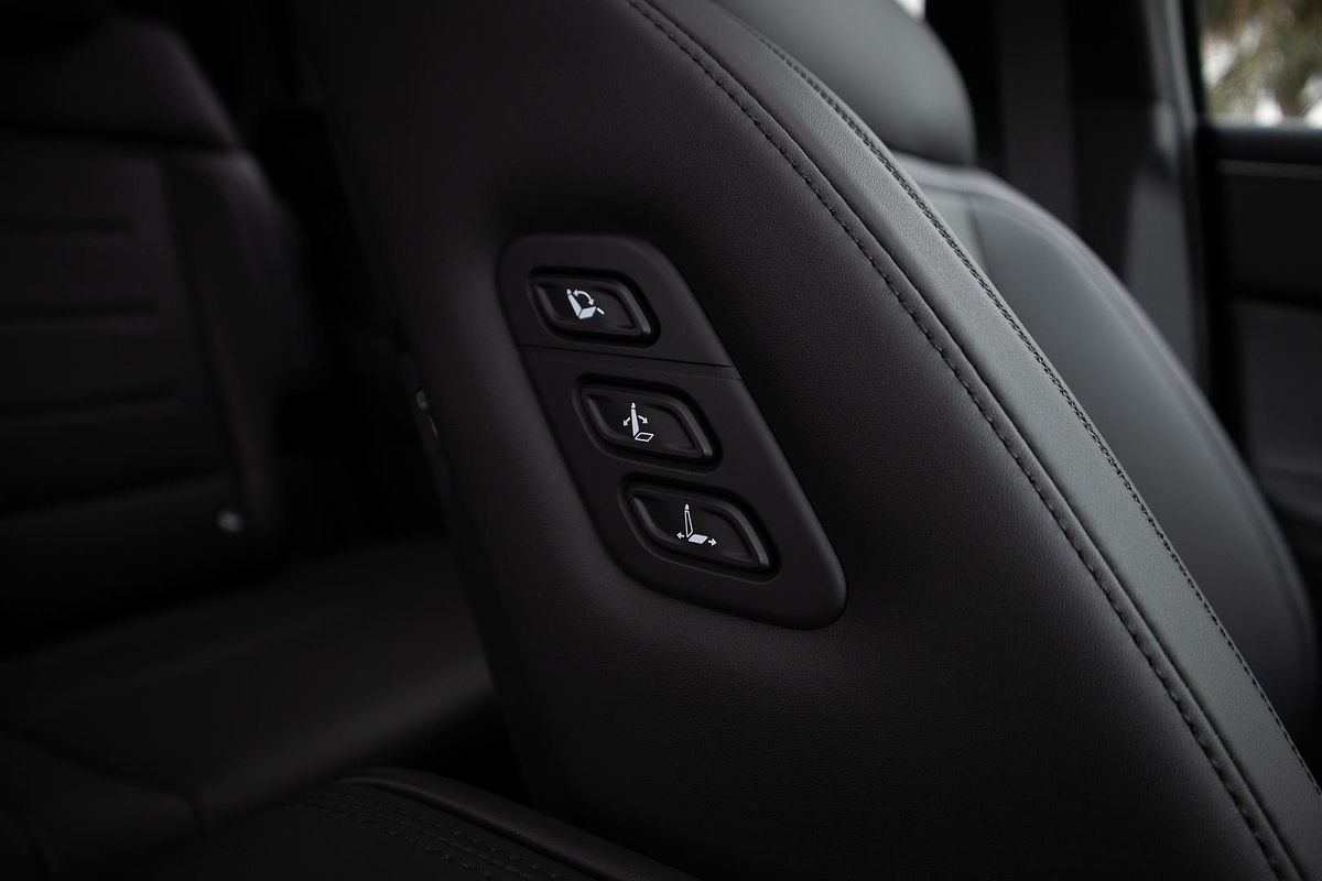 2025 Hyundai Santa Fe Hybrid Calligraphy MX5.V2