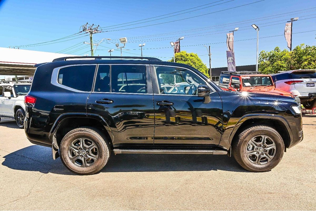 2023 Toyota Landcruiser VX FJA300R