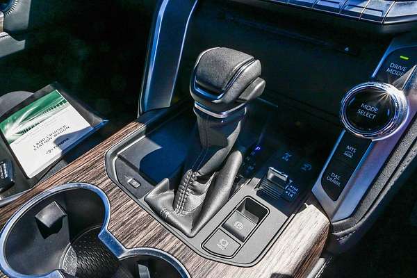 2023 Toyota Landcruiser VX FJA300R