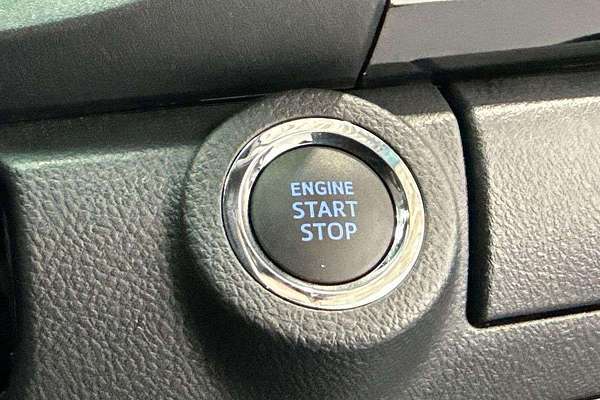 2024 Toyota Hilux Rogue 48V GUN126R 4X4