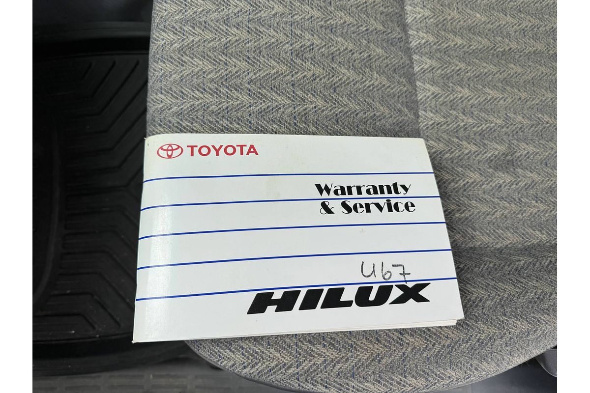 2004 Toyota Hilux DUAL CAB