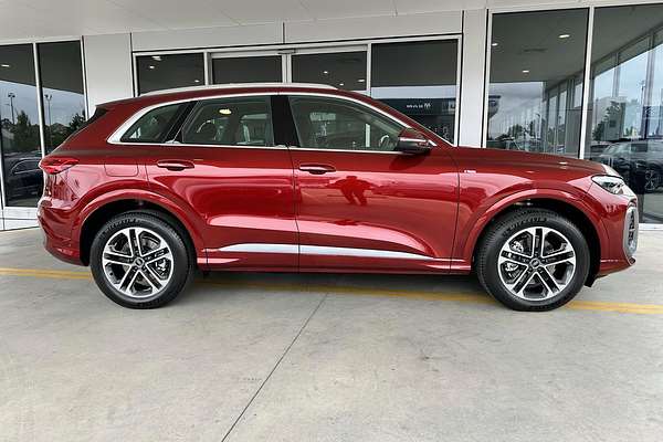 2025 Audi Q5 TFSI 150kW GU