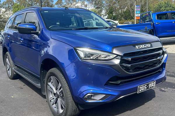 2024 Isuzu MU-X LS-T