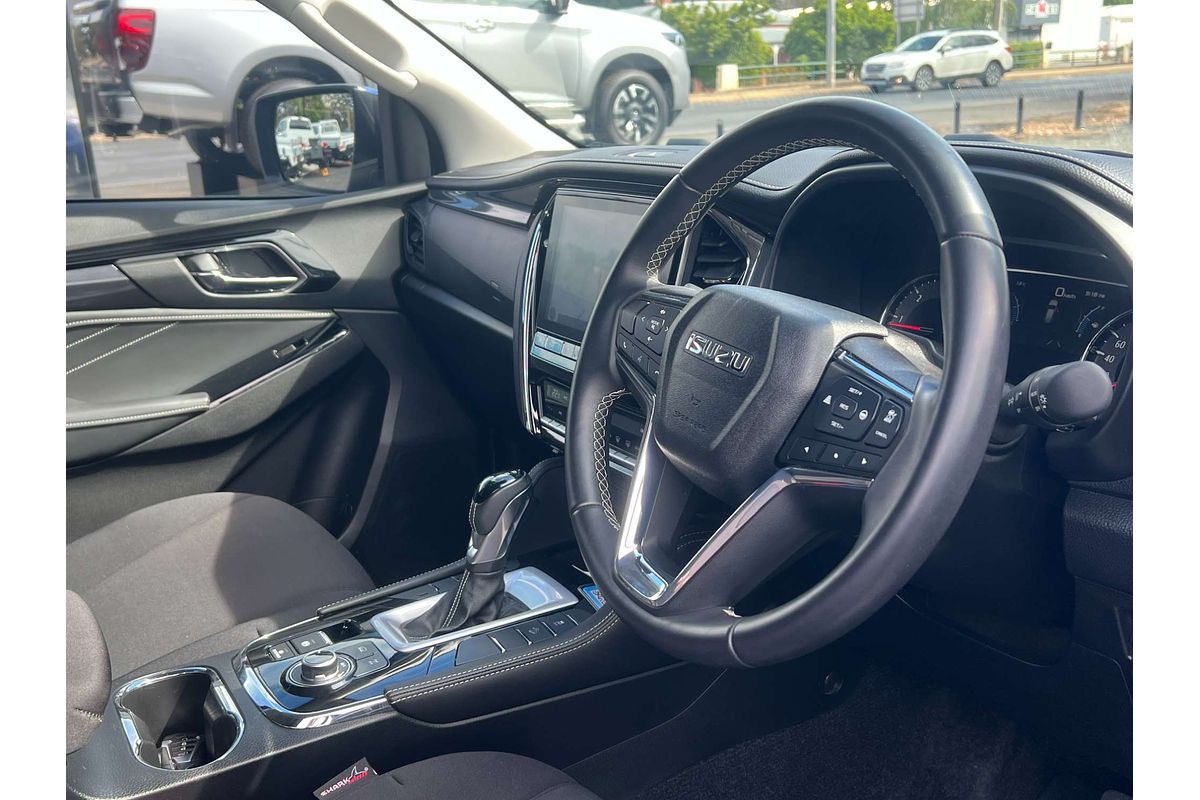 2024 Isuzu MU-X LS-T