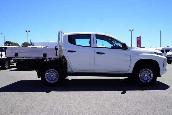 2023 Mitsubishi Triton GLX MR 4X4