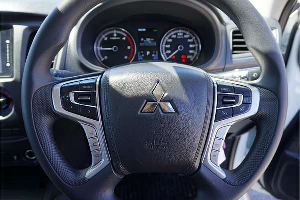 2023 Mitsubishi Triton GLX MR 4X4