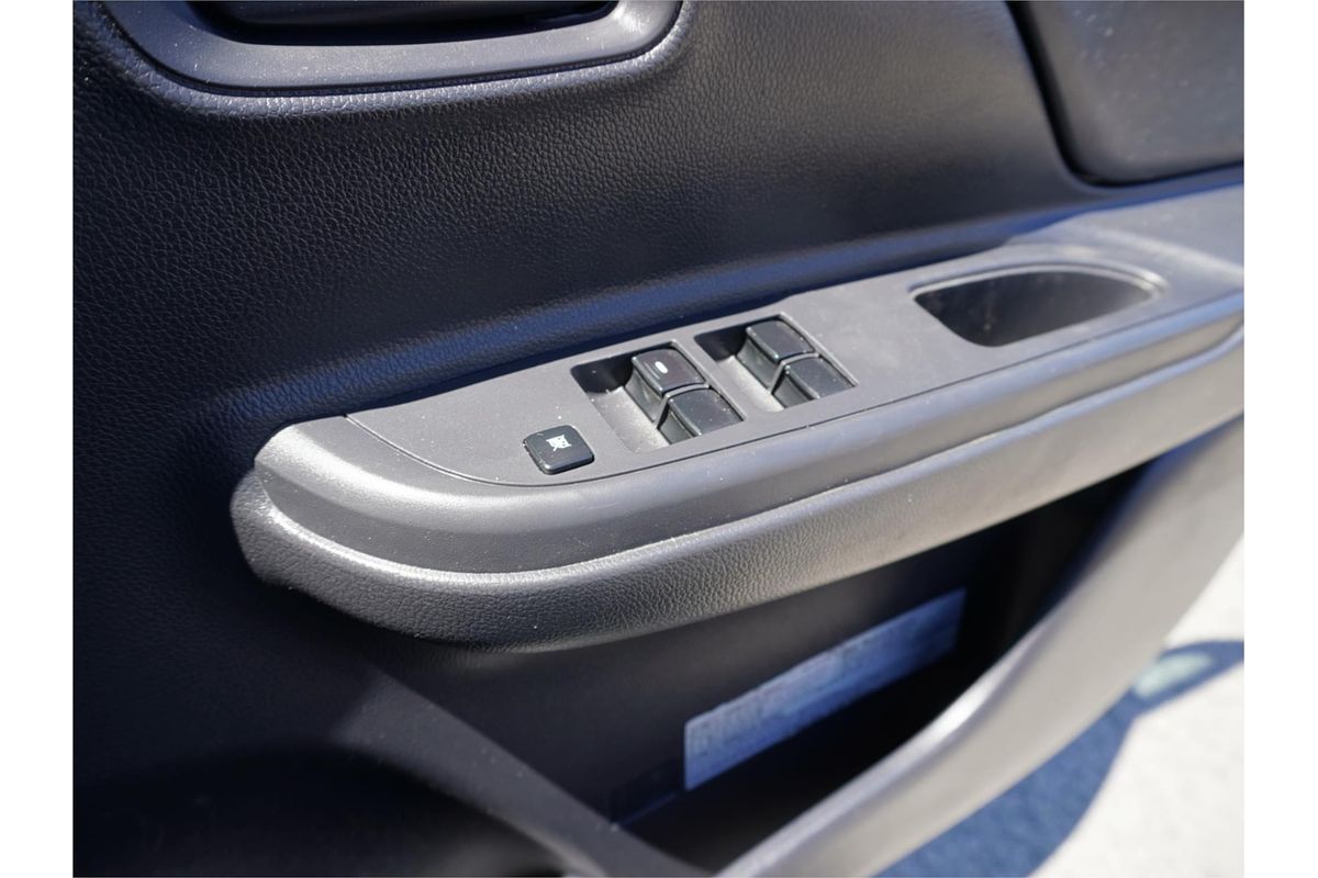 2023 Mitsubishi Triton GLX MR 4X4