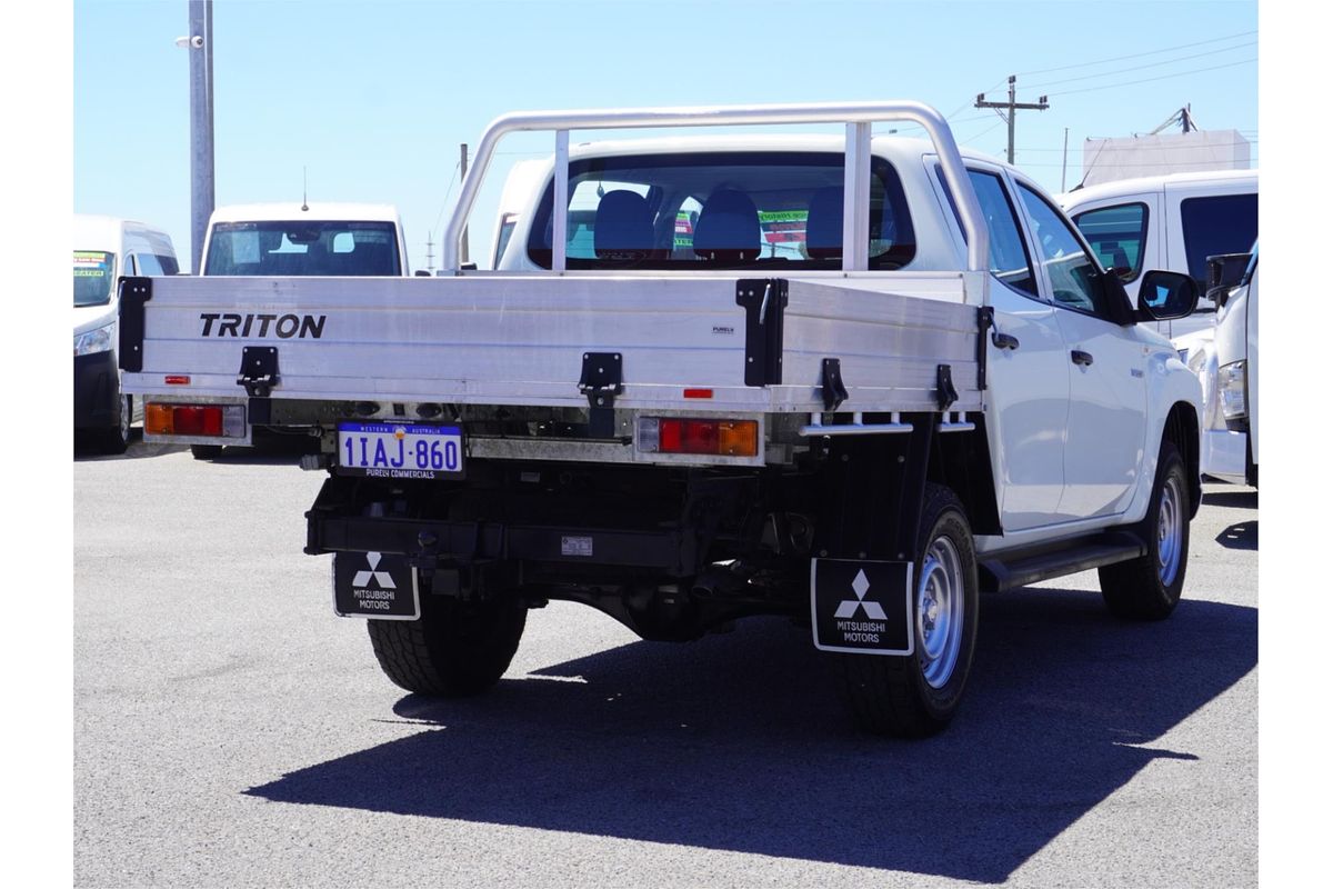 2023 Mitsubishi Triton GLX MR 4X4